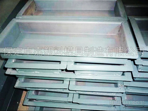 隔離墩模具 