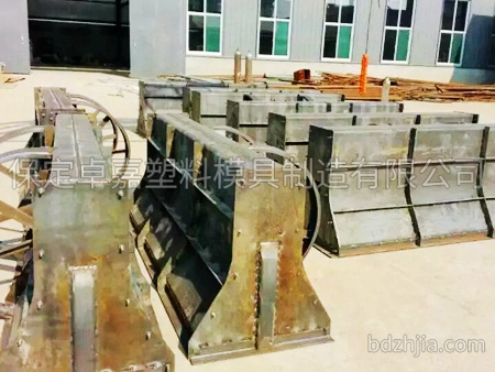 隔離墩模具 